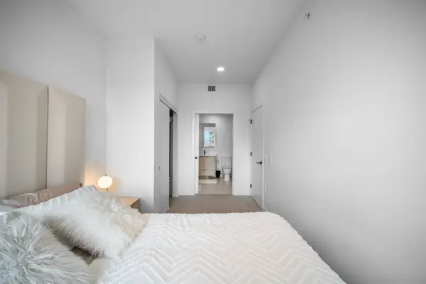 422 E 3rd ST #454, North Vancouver, BC V7L 0K1