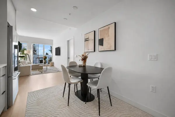 422 E 3rd ST #454, North Vancouver, BC V7L 0K1