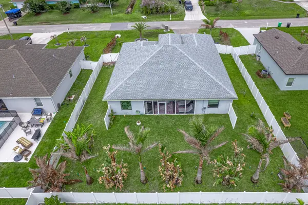 5775 NW Cahaba St, Port St Lucie, FL 34986