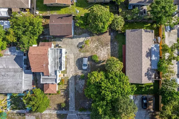 627 Valley Forge Rd, West Palm Beach, FL 33405