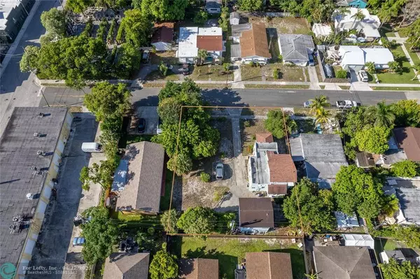 627 Valley Forge Rd, West Palm Beach, FL 33405