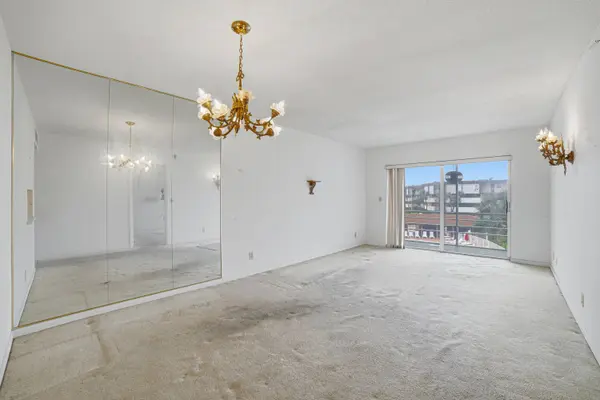 2861 NW 47th TER #305b, Lauderdale Lakes, FL 33313