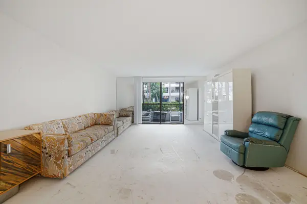 600 Three Island Blvd #121, Hallandale Beach, FL 33009-2842