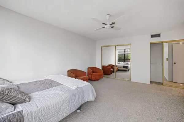 600 Three Island Blvd #121, Hallandale Beach, FL 33009-2842