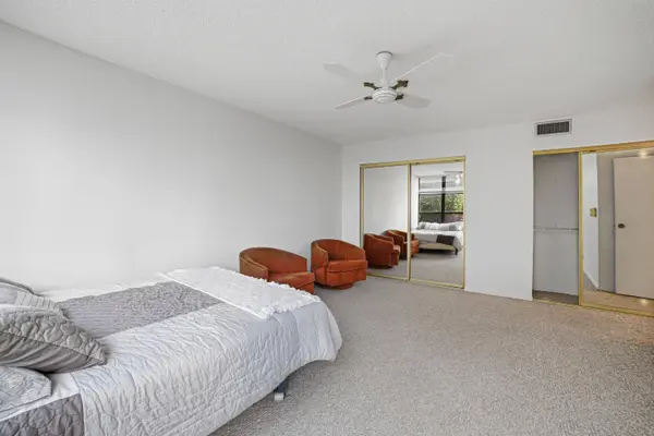 600 Three Islands BLVD #121, Hallandale Beach, FL 33009