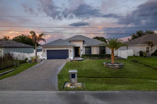 5575 NW Cahaba ST, Port St Lucie, FL 34986