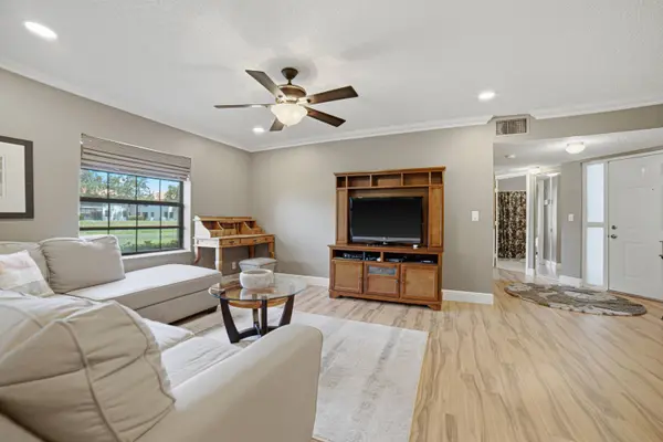 5475 Verona #E, Boynton Beach, FL 33437