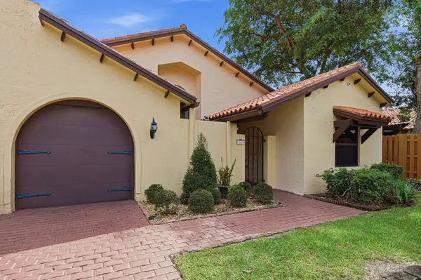 13676 Cortez DR, Delray Beach, FL 33484