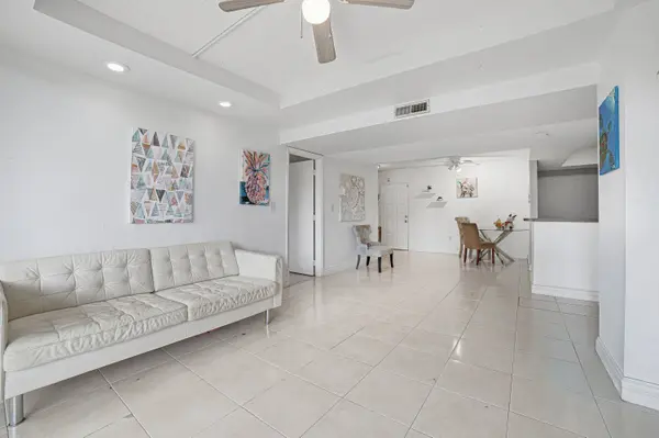 5530 NW 44TH ST #309C, Lauderhill, FL 33319