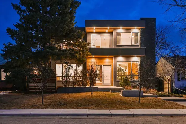 1512 21A ST NW, Calgary, AB T2N 2M6