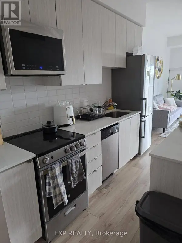 2433 Dufferin ST #703, Toronto (briar Hill-belgravia), ON M6E0B4