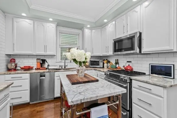 264 East Cottage #1, Boston, MA 02125