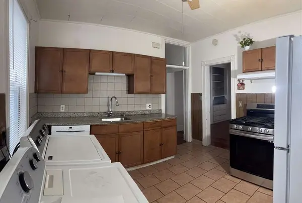 427 Winthrop St #1, Winthrop, MA 02152