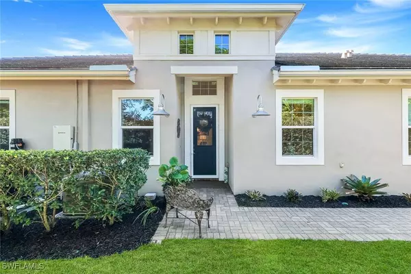 5802 Haiti DR, Naples, FL 34113