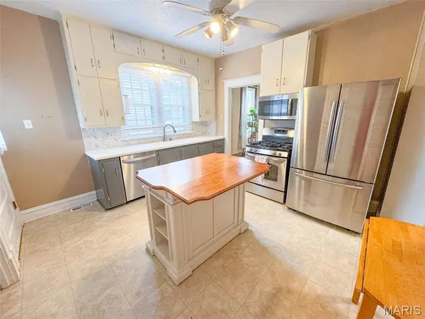 1405 Olive ST, Highland, IL 62249