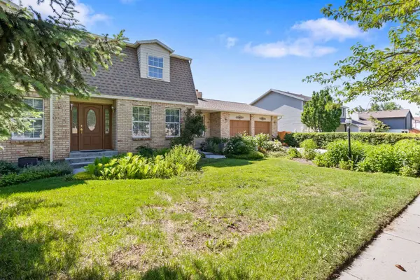 9776 S GRAINTE DR, Sandy, UT 84092
