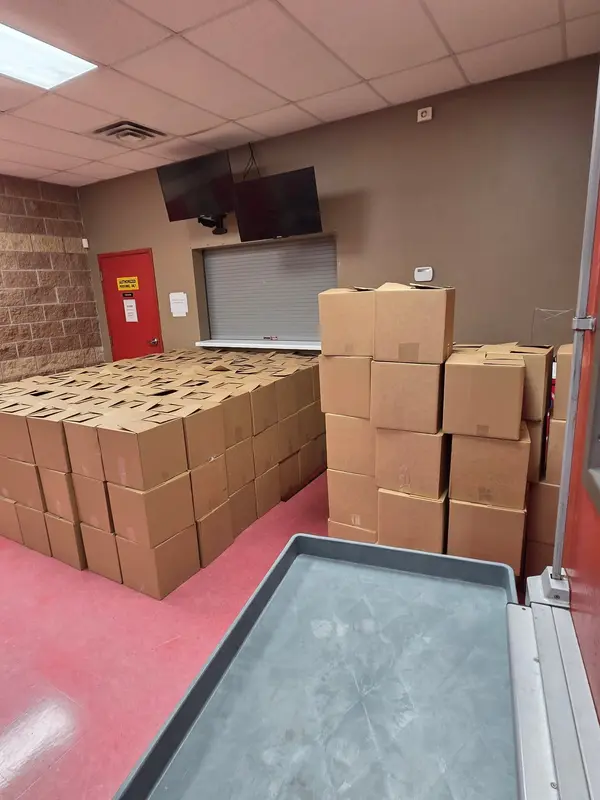 Rotary Club of Lacombe Hands out over 200 meal boxes for Thanksgiving!