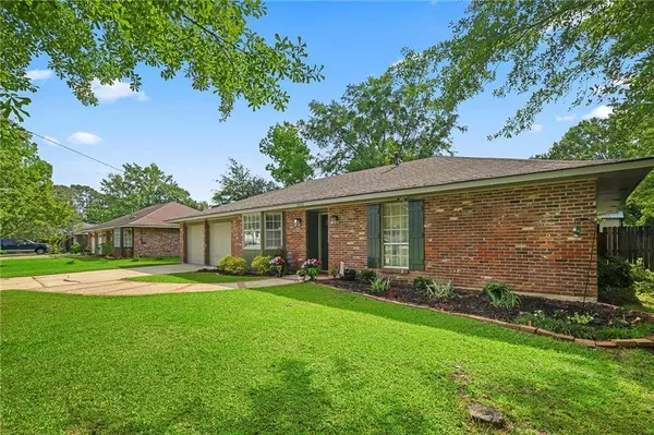 1532 BROADMOOR DR, Slidell, LA 70458