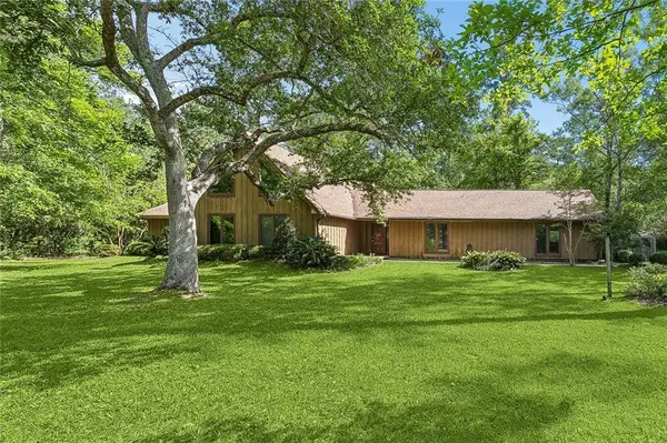 203 LEFLEUR DR, Slidell, LA 70460