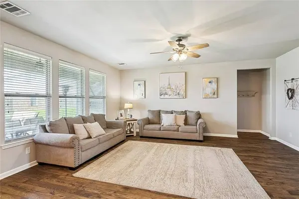 664 LAKESHORE VILLAGE DR, Slidell, LA 70461