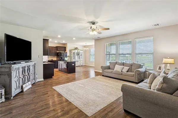 664 LAKESHORE VILLAGE DR, Slidell, LA 70461