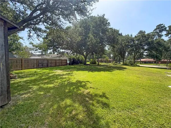 113 WALNUT ST, Mandeville, LA 70471