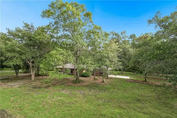 31281 SHANNON DR, Lacombe, LA 70445