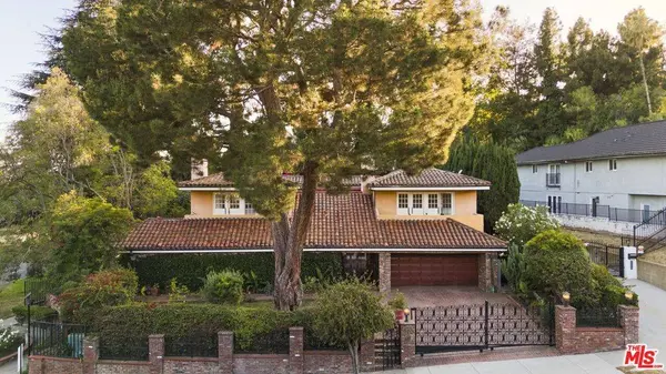 2103 N Hobart BLVD, Los Angeles, CA 90027