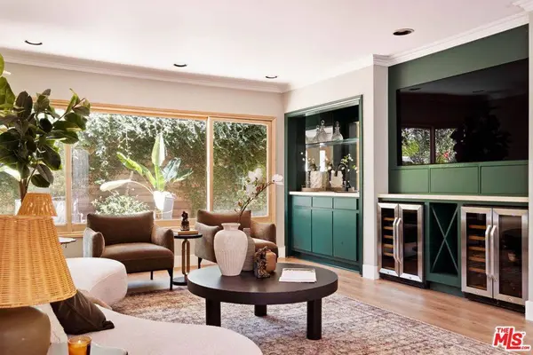 2103 N Hobart BLVD, Los Angeles, CA 90027