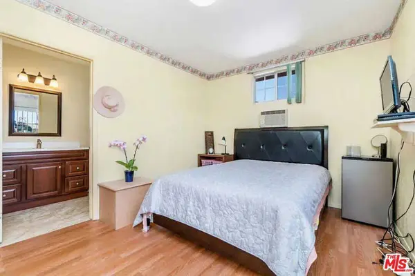 339 N Rampart BLVD, Los Angeles, CA 90026