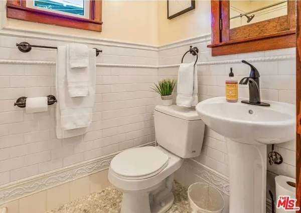 4253 Fountain AVE, Los Angeles, CA 90029