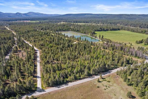 4109 Cemetery Rd, Springdale, WA 99173