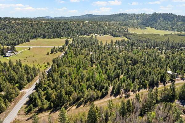 4109 Cemetery Rd, Springdale, WA 99173