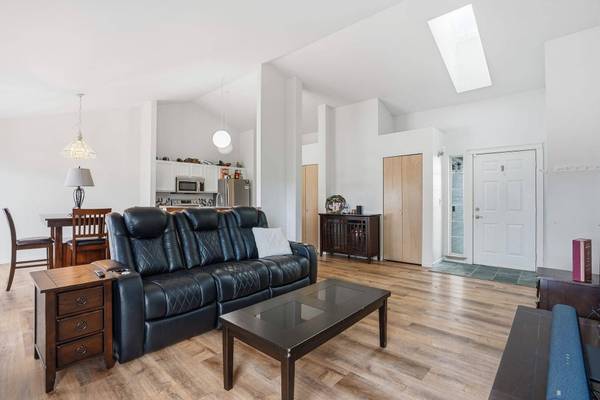 18907 E Baldwin Ln, Greenacres, WA 99016