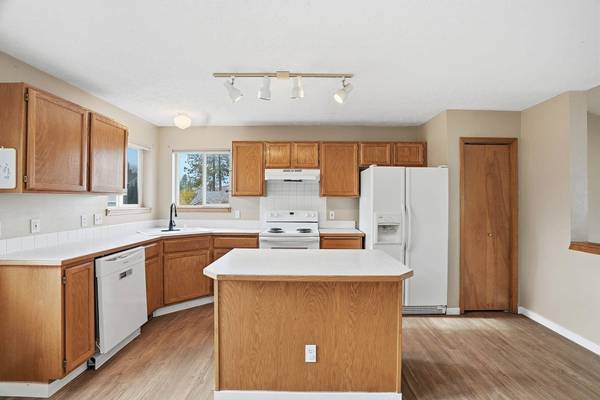 3408 E 48th Ct, Spokane, WA 99223