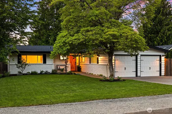 12426 NE 73rd ST, Kirkland, WA 98033