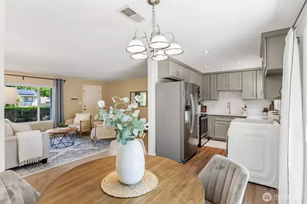 3923 NE 22nd PL, Renton, WA 98056