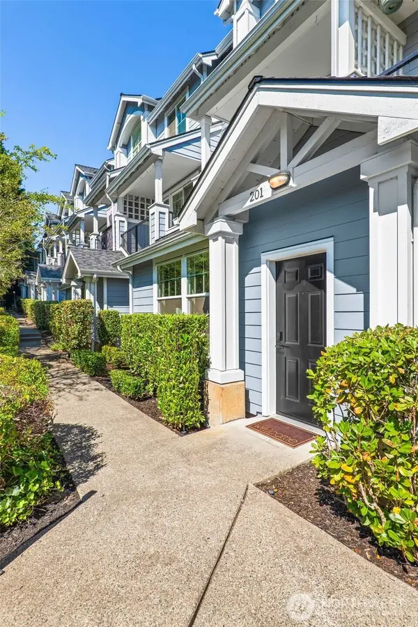 16125 Juanita Woodinville WAY NE #201, Bothell, WA 98011