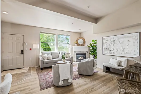 16125 Juanita Woodinville WAY NE #201, Bothell, WA 98011