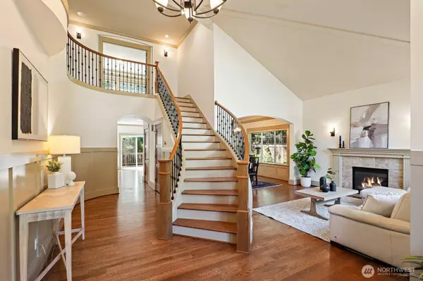 16633 NE 40th CT, Redmond, WA 98052