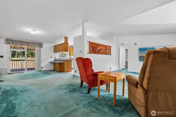16627 230th AVE SE, Maple Valley, WA 98038