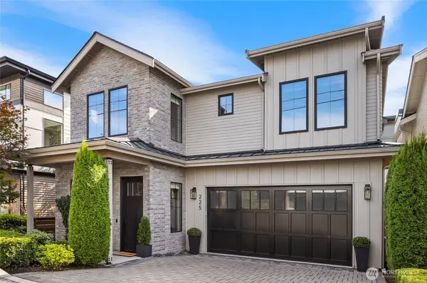 225 3rd AVE S