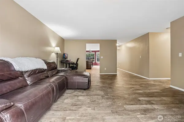 21509 102nd Street Ct E, Bonney Lake, WA 98391