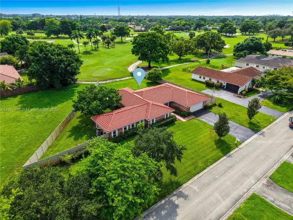 11081 NW 26th Dr, Coral Springs, FL 33065