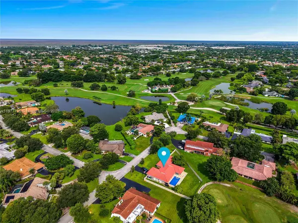 11081 NW 26th Dr, Coral Springs, FL 33065