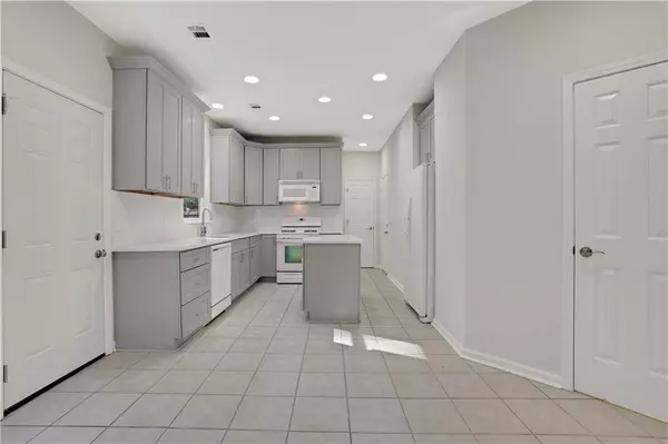 757 Dunlin Fields DR, Lawrenceville, GA 30044