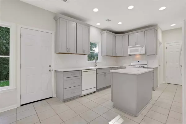 757 Dunlin Fields DR, Lawrenceville, GA 30044