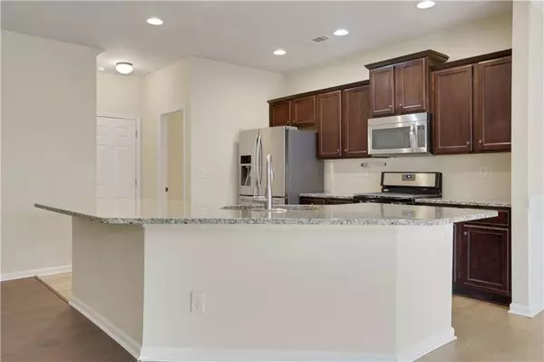 2526 Morgan Chase DR, Buford, GA 30519