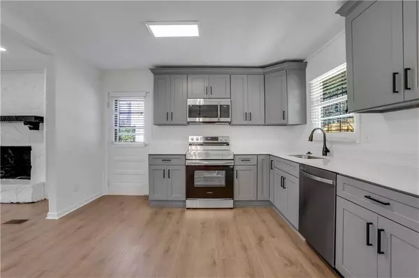 2928 Dover DR, Duluth, GA 30096