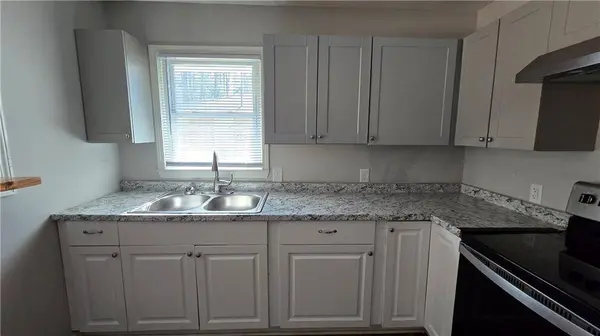 5474 June DR SW, Austell, GA 30106